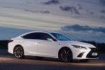 Lexus ES300h F-Sport 2019 года (UK)